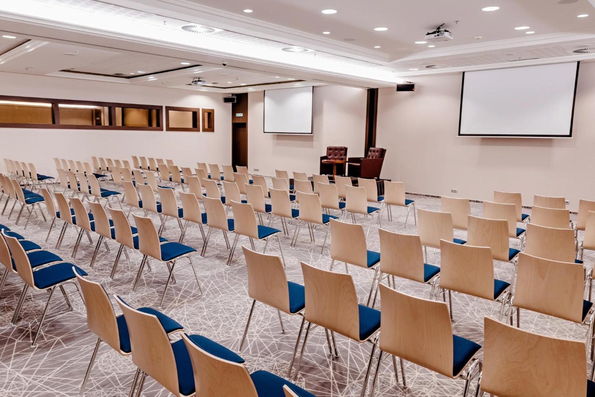 크라운 플라자 브라티슬라바 호텔 외부 사진